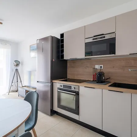 Appartamento Beau T2 Neuf Avec Jardinet, Parking Et Wifi à - Fr-1-50-153 *